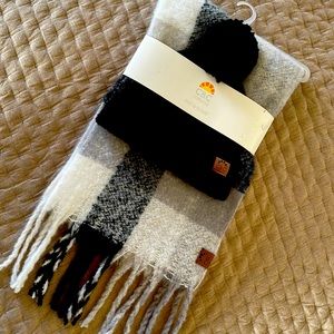 New C&C California 2 piece pompom ribbed beanie and plaid scarf set